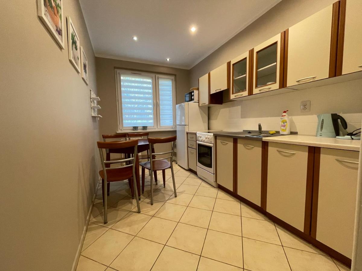 Wolin-Travel Apartament Dom Przy Parku ミエンジズドロイェ エクステリア 写真