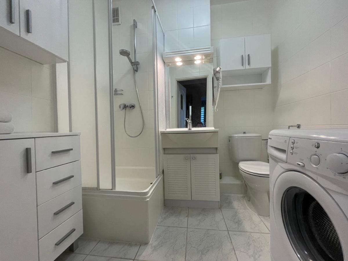 Wolin-Travel Apartament Dom Przy Parku ミエンジズドロイェ エクステリア 写真