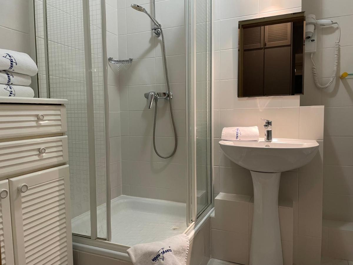 Wolin-Travel Apartament Dom Przy Parku ミエンジズドロイェ エクステリア 写真