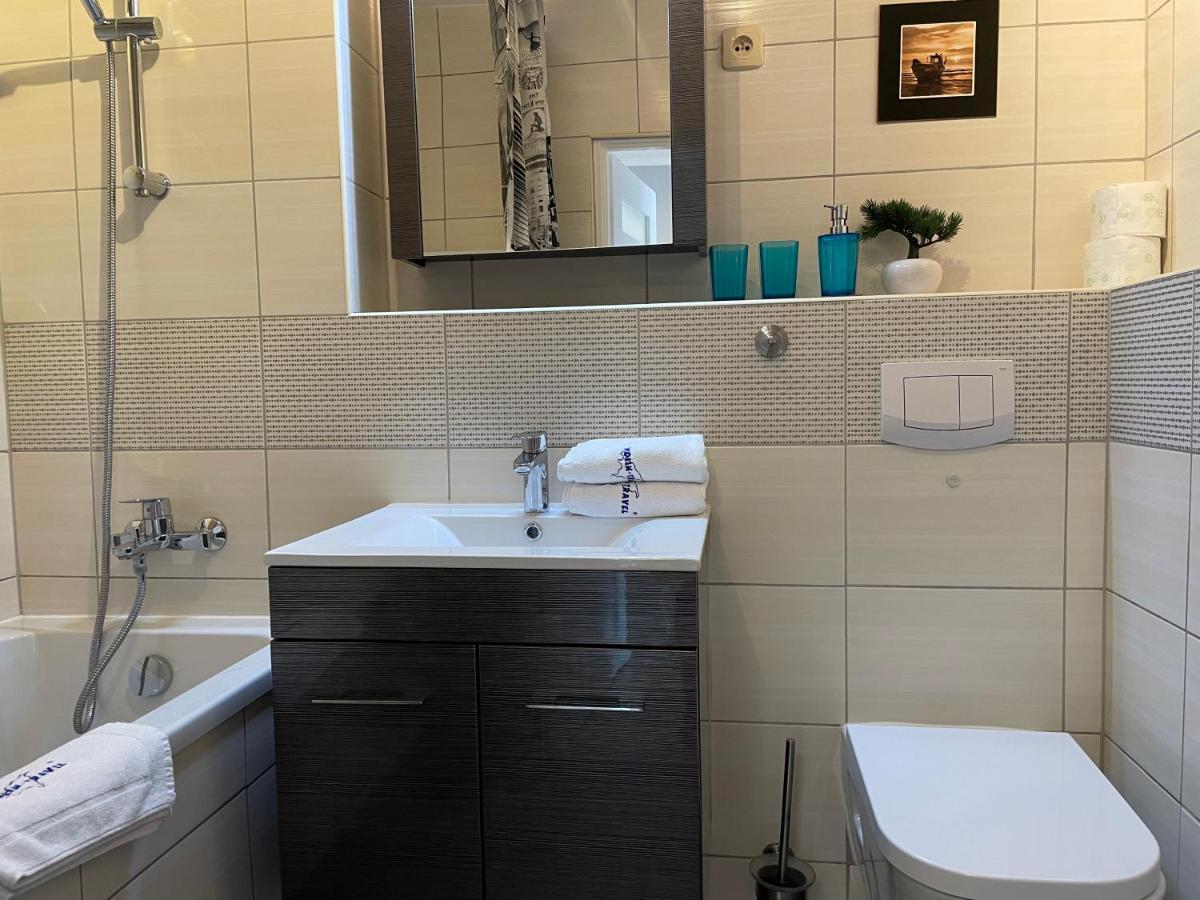 Wolin-Travel Apartament Dom Przy Parku ミエンジズドロイェ エクステリア 写真