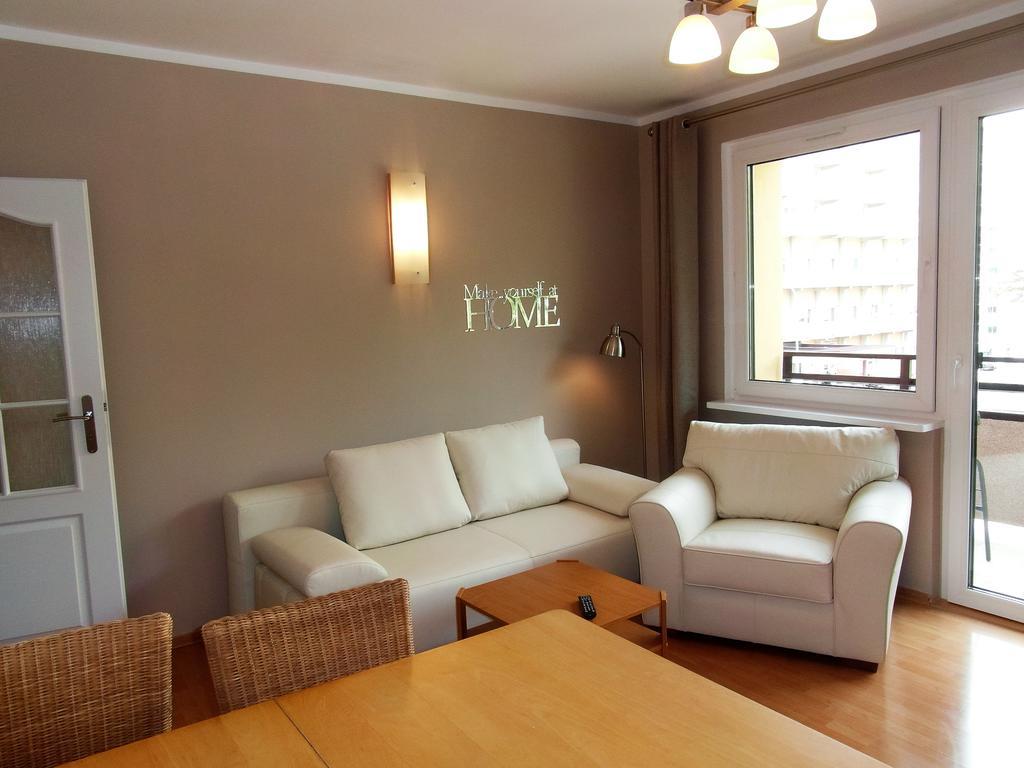 Wolin-Travel Apartament Dom Przy Parku ミエンジズドロイェ エクステリア 写真