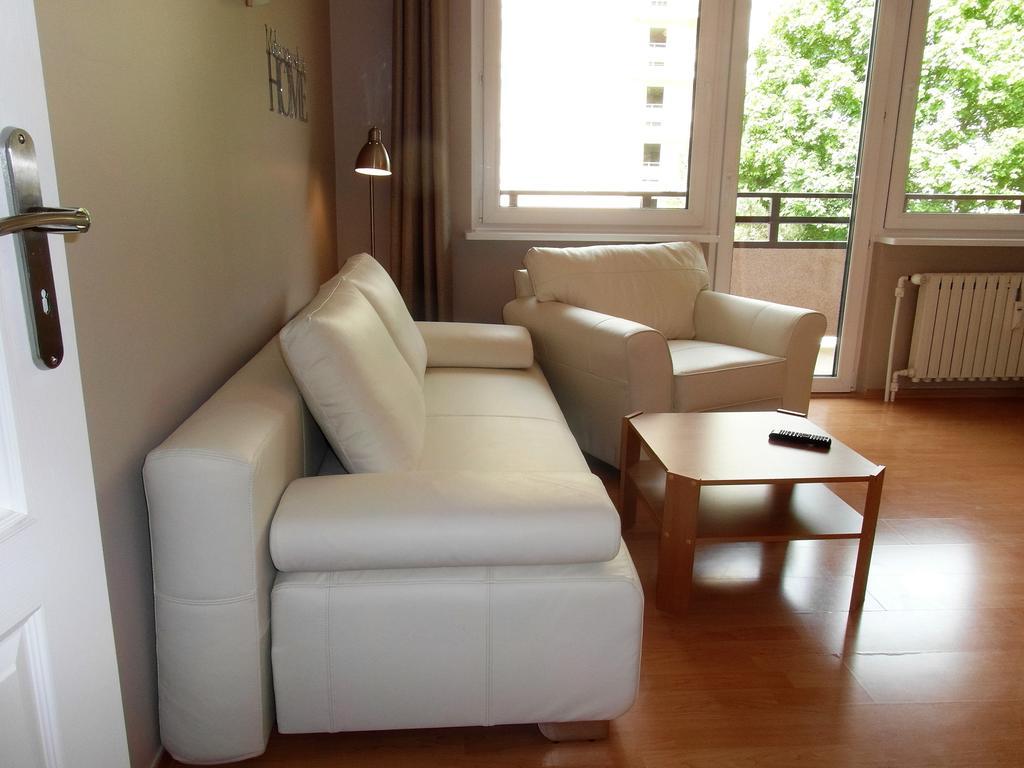 Wolin-Travel Apartament Dom Przy Parku ミエンジズドロイェ エクステリア 写真